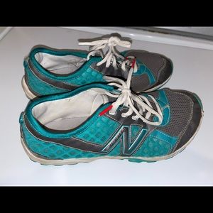 New Balance Minumus sneakers